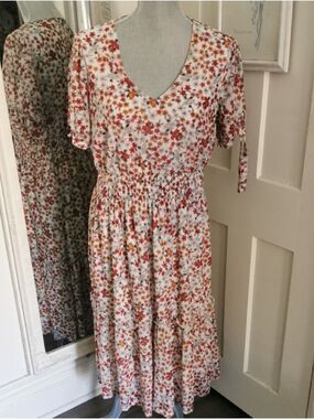 SirenLily Ditzy FloralCottagecore Smocked Waist Vneckline Layered Tiered Dress L